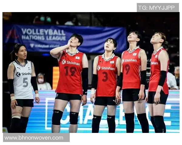 深圳排球队以74分领跑城市联赛积分榜展现强劲实力